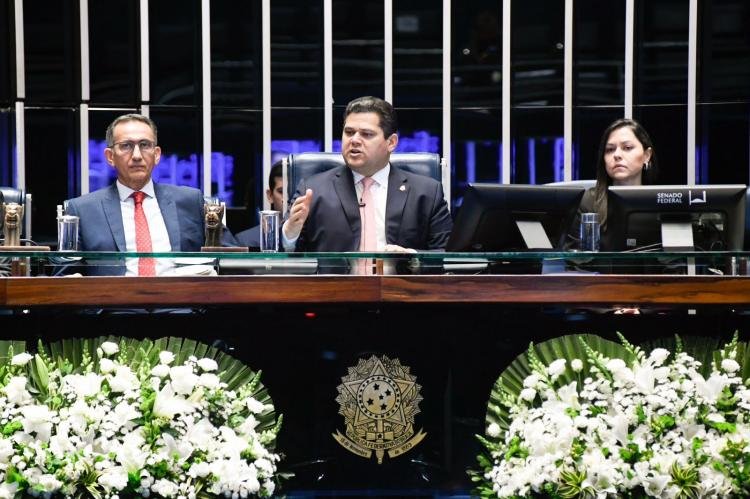 Davi preside sessão no Senado que comemora 50 anos de atuação da Codevasf na redução das desigualdades sociais e regionais 