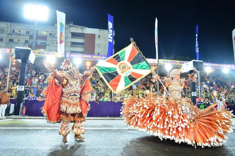 O Alujá de Xangô: Piratas Estilizados traz a ancestralidade dos tambores e encerra desfiles do Carnaval 2026