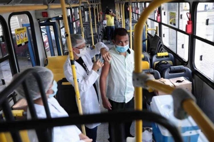 Vacinação dos trabalhadores rodoviários inicia nesta quarta-feira
