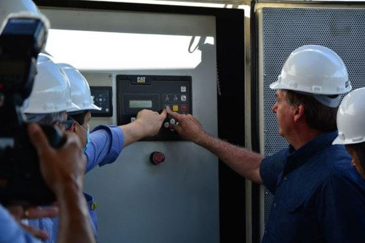 Conta de luz: Bolsonaro, Davi e Waldez acertam trâmites para isentar consumidores amapaenses