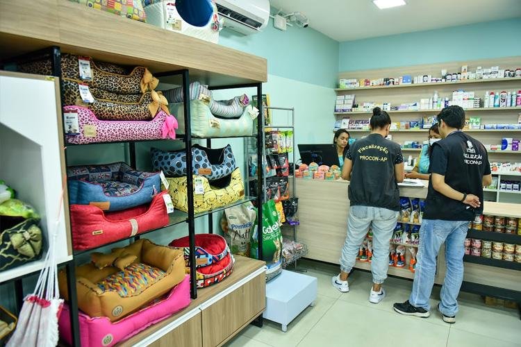 Procon-AP e Bem-Estar Animal promovem ação educativa em clínicas veterinárias e pet shops