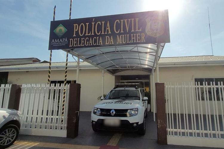 Filha acusada de atear fogo na mãe é levada para ala psiquátrica do Hospital de Emergências de Macapá