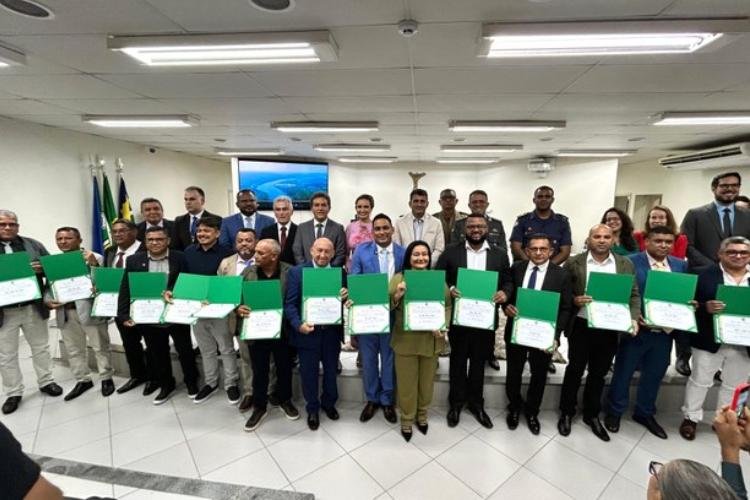 Sessão solene na Assembleia Legislativa do Amapá celebra o Dia do Marinheiro