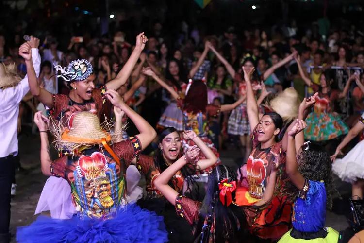 Quadrilhas e alegria marcam 11 anos do Macapaba no 