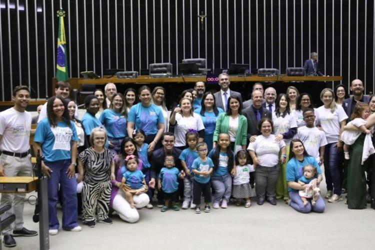 Congresso lança frente parlamentar em defesa das pessoas com nanismo