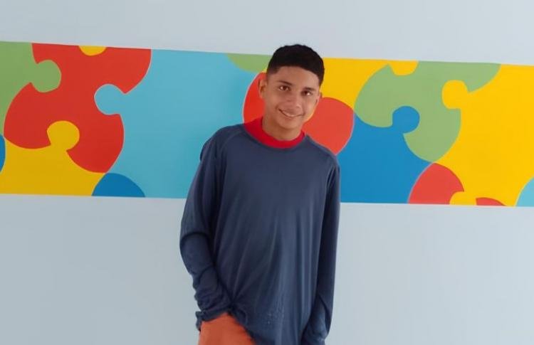 "Gosto muito de vir estudar agora", diz aluno de escola reconstruída pelo Governo do Amapá no Pacuí, em Macapá
