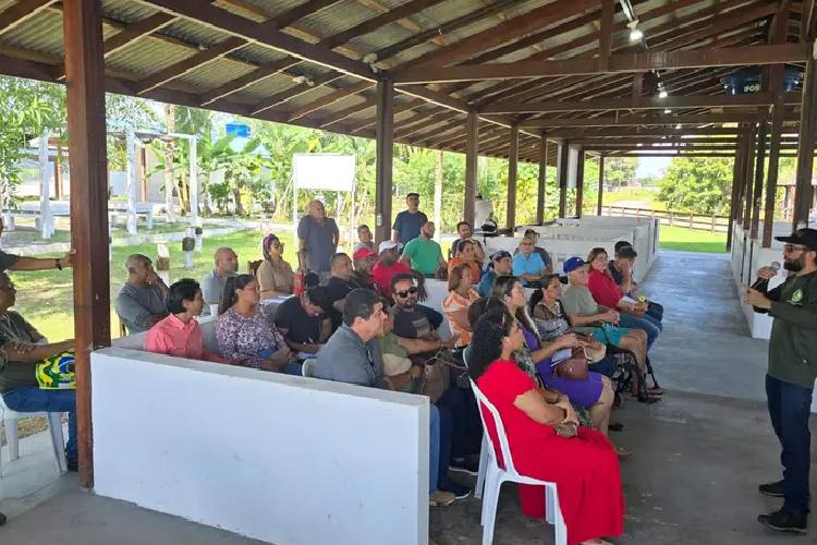Criadores de aves no Amapá aprendem a produzir ração e reduzem custos