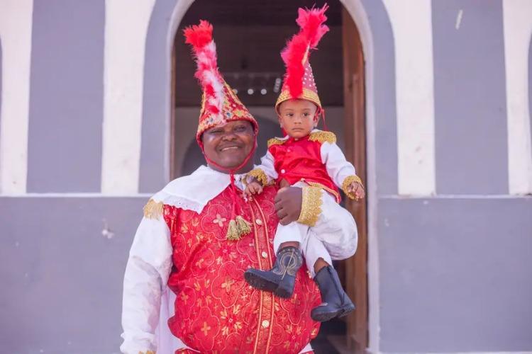 Mazaganenses relembram o papel de Caldeirinha, o menino-rei, nos 249 anos da Festa de São Tiagou