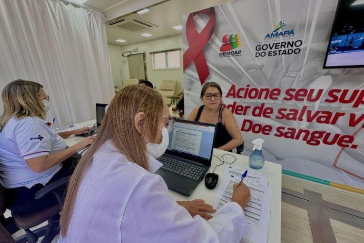 Carreta do Hemoap inicia atendimentos em Santana para ampliar captação de voluntários