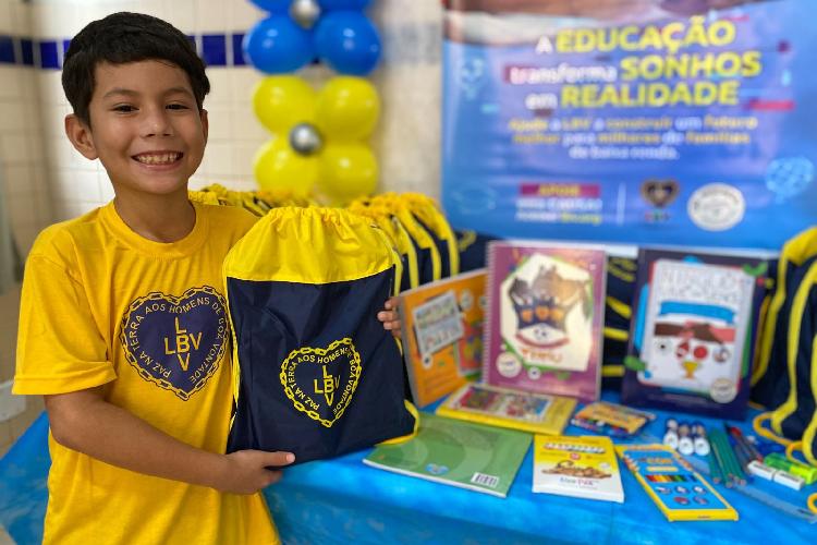 Legião da Boa Vontade realiza entrega de kits pedagógicos no Amapá
