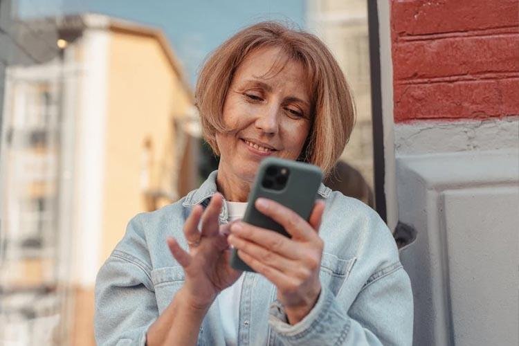 Como evitar o bombardeio de anúncios no celular?
