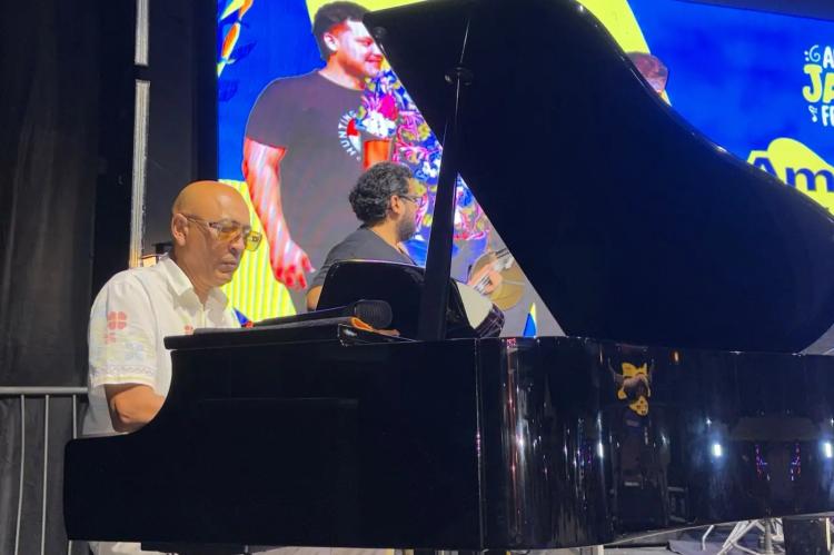 'Sou apaixonada por jazz e pela nossa cultura', diz psicóloga ao prestigiar o primeiro dia do Amapá Jazz Festival