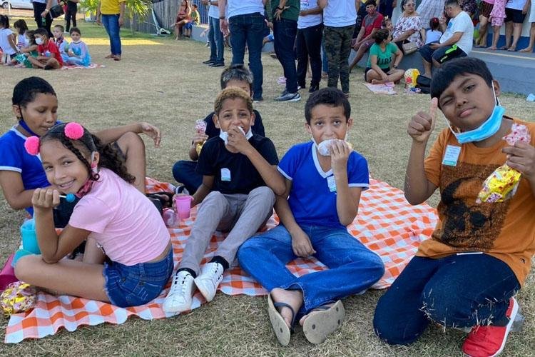 Semana da Criança inicia com oficina de cupcake e piquenique no Mercado Central