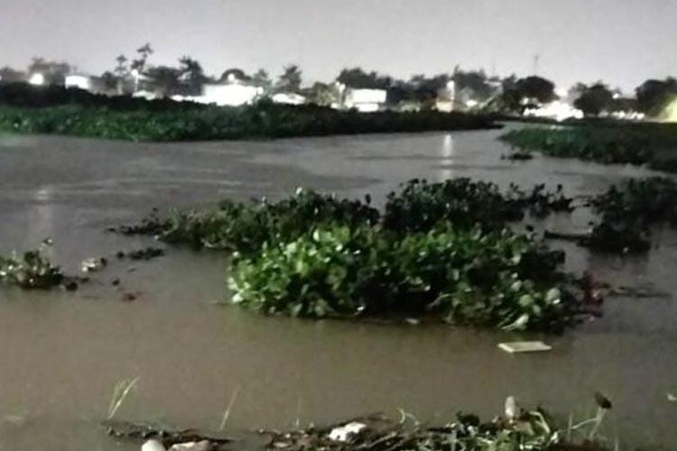 Equipes monitoram áreas de risco durante fortes chuvas desta quinta-feira (21)