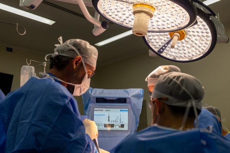 Tecnologia GPS é utilizada em cirurgia de prótese de ombro no RS