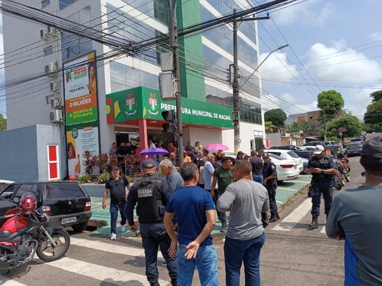Guardas Municipais de Macapá protestam contra cortes em seus salários e direitos