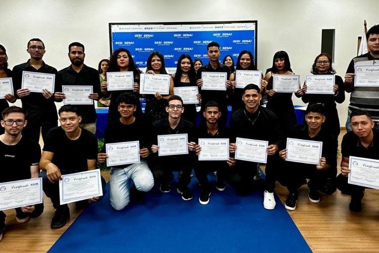 Jovens amapaenses recebem certificação na formatura da Aprendizagem Industrial