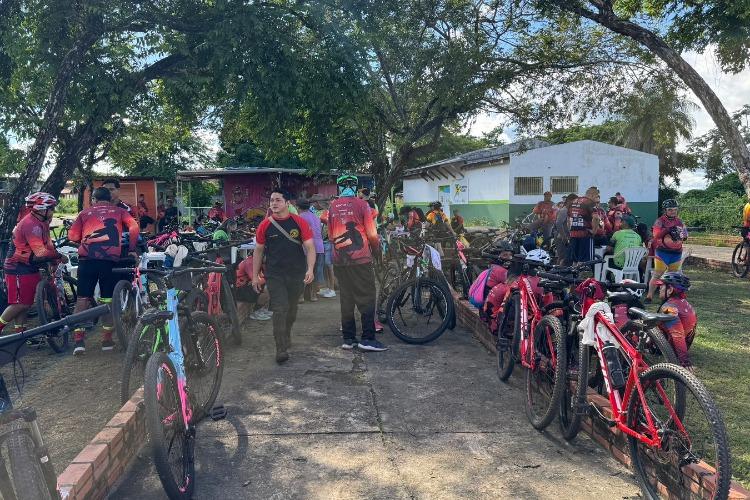 4ª Trilha Samaúma reúne ciclistas em percurso de mais de 14 km na Ilha de Santana