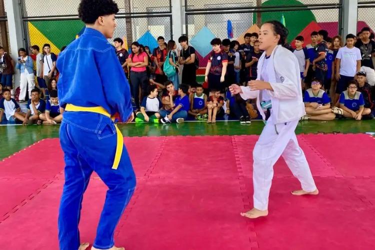 Governo do Amapá incentiva espírito esportivo de estudantes com jogos internos na Escola Coaracy Nunes, em Macapá