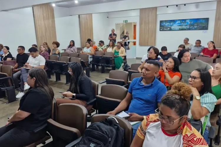 Governo do Amapá reúne gestores de escolas quilombolas para ações de avaliação e planejamento