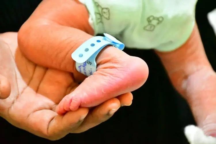 Governo do Amapá garante assistência para mães e bebês do acolhimento até a alta no Hospital da Mulher