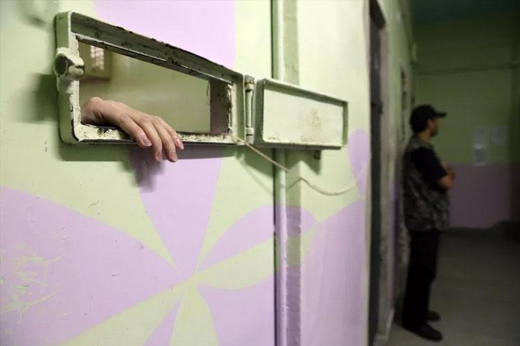 Justiça pede plano de acolhimento para LGBTIs em presídio no AP após desrespeito a detenta trans