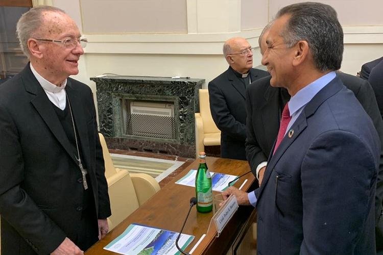 Waldez Góes apresenta Declaração Pan-Amazônia durante Cúpula de Governadores no Vaticano