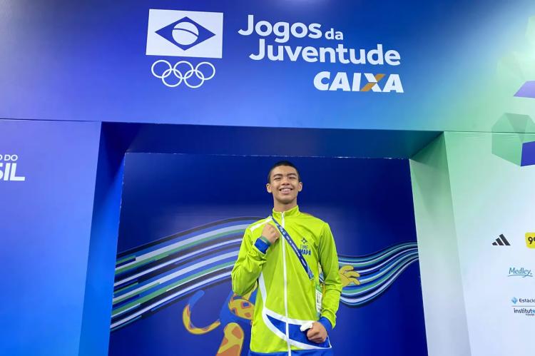 Estudante Elohanna conquista ouro no Wrestling e Time Amapá chega a três medalhas nos Jogos da Juventude