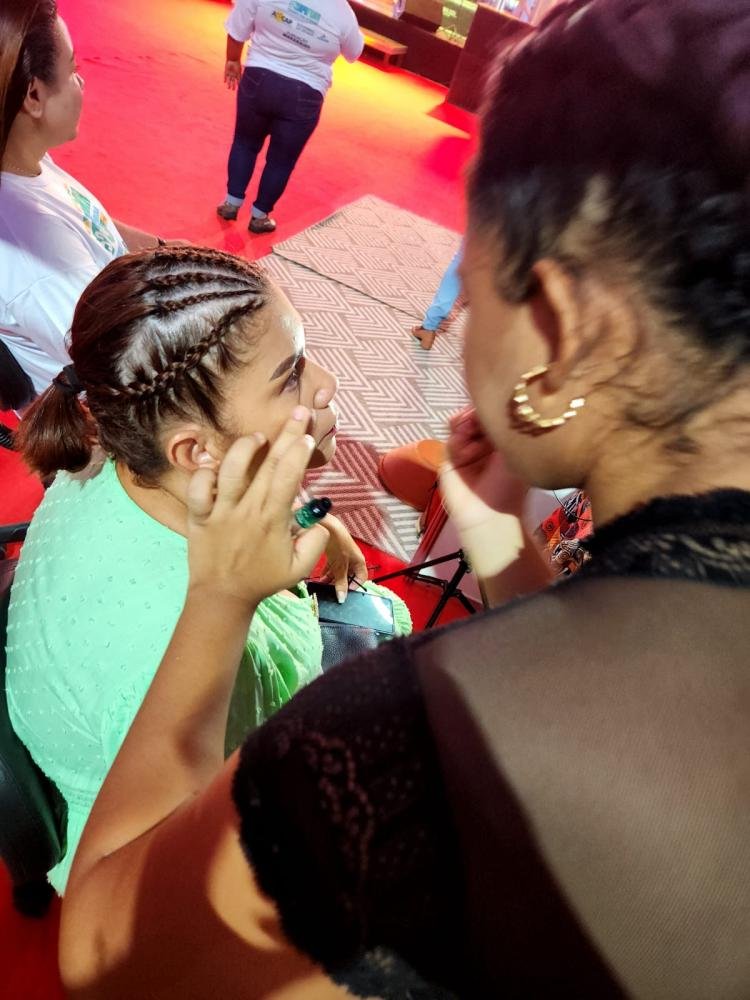 Zwanga, uma marca de moda que está realizando o projeto Afro Mulher no Conjunto Macapaba.