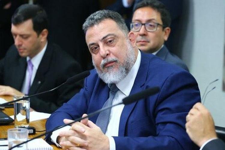 Ex-diretor da Abin revela modificações em planilha de informações em depoimento à CPI do 8 de Janeiro