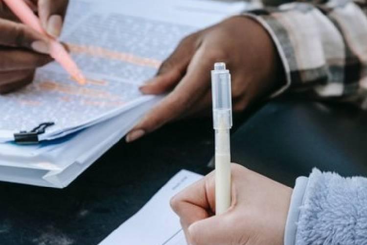 Após recomendação do MPF, MGI revoga norma que eliminava cotistas em concursos por falta de heteroidentificação