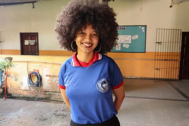 "É um grande reforço", diz aluna sobre aulas da Central do Enem, que começaram para mais de 2 mil no Amapá
