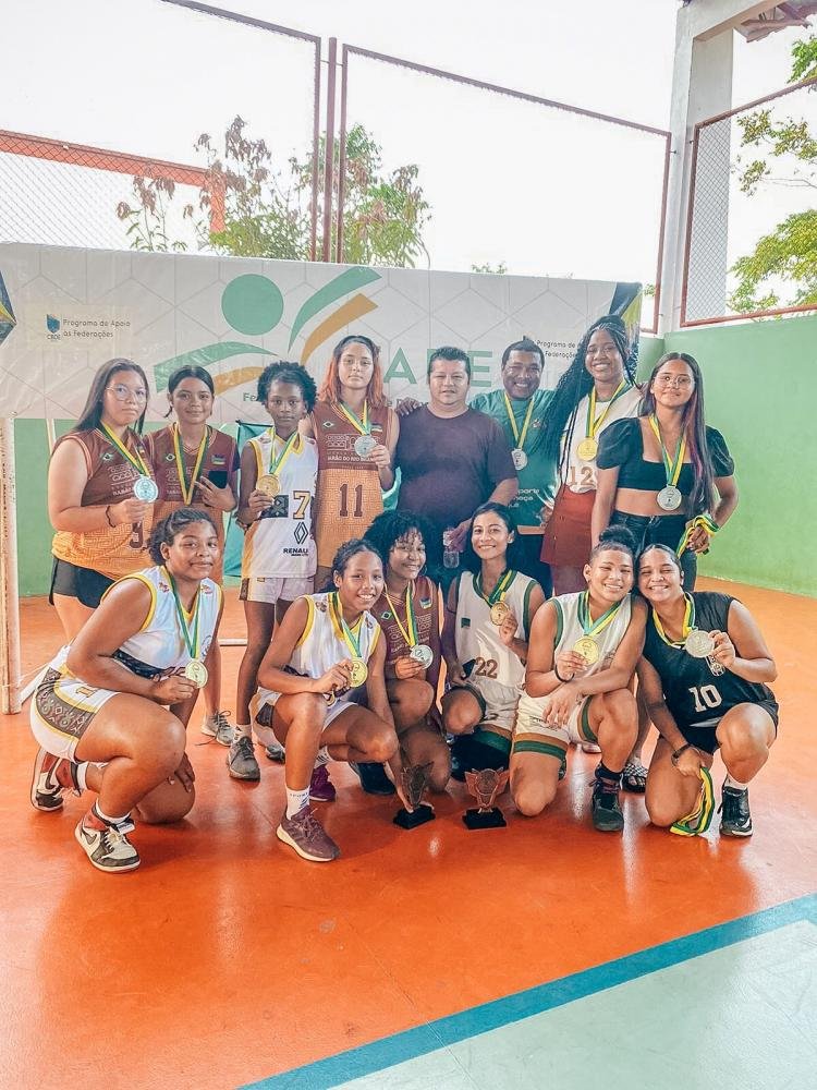 Final do Basquete estudantil 3x3 tem as escolas Gabriel de Almeida Café ee José Bonifácio como campeãs 