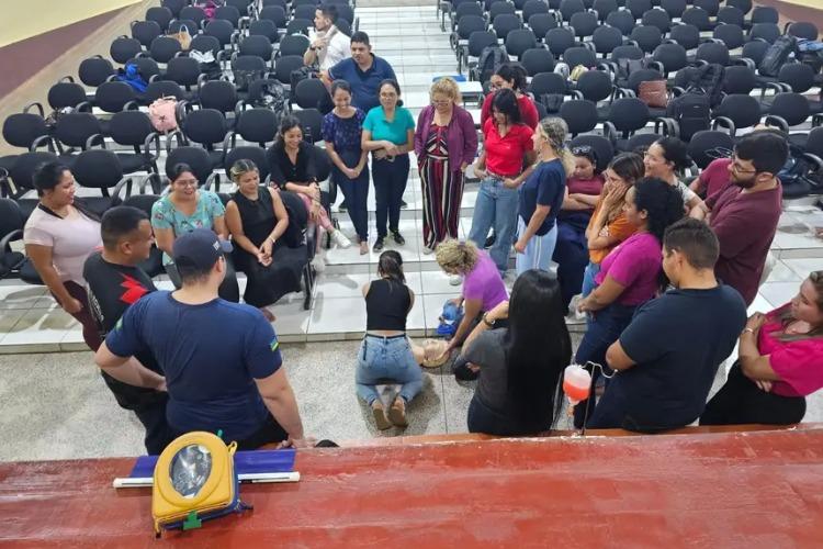 Formação em primeiros socorros qualifica novos cuidadores da Educação que iniciam atuação na rede estadual