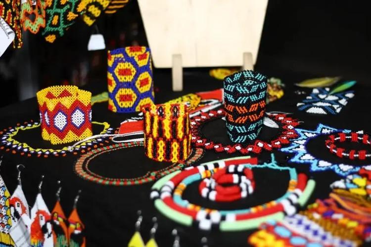 Governo do Amapá divulga credenciados para expor e comercializar artesanato e manualidades na Feira Natalina do Natal Luz