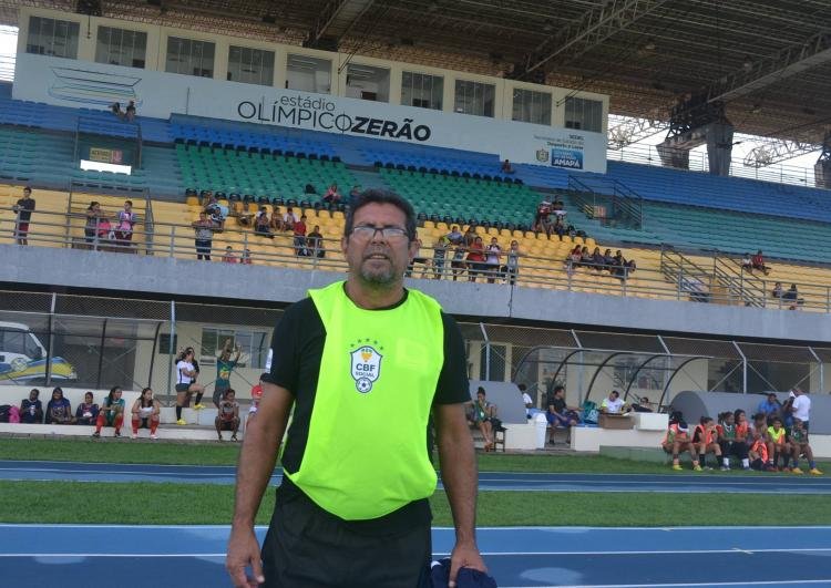 Associação de apoio a atletas profissionais realiza ato contra o racismo em partida do Amapazão