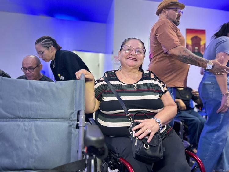 Grupo Equatorial entrega dez cadeiras motorizadas à ADFAP em Macapá