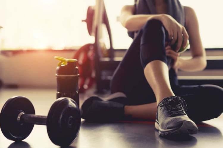 SELFIT Academias dá dicas de treinos para braço durante a quarentena