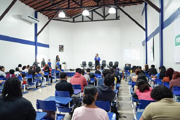 Enem 2025: Governo do Amapá realiza aula inaugural de curso preparatório para jovens em vulnerabilidade socioeconômica