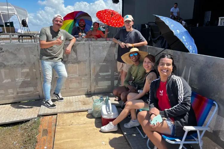 Fãs chegam cedo no Réveillon do Amapá 2026 para conseguir melhor lugar para curtir o show da cantora Anitta