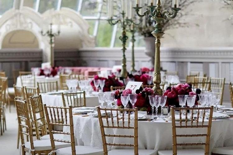 O que as celebridades realmente comem no jantar do Met Gala e por que certos ingredientes são proibidos