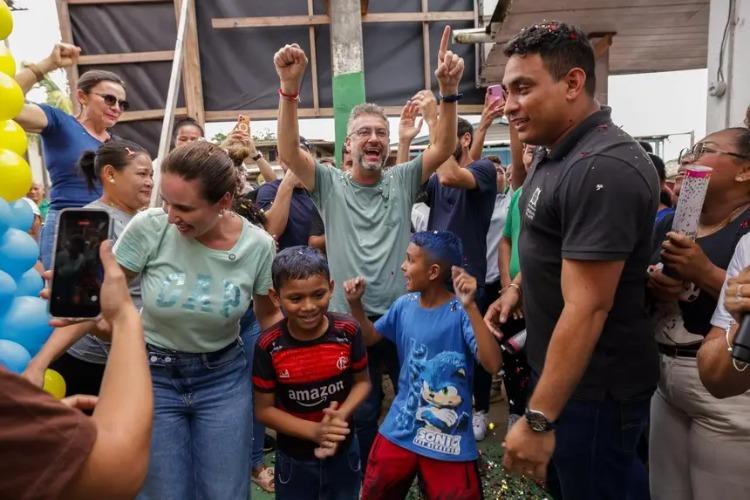 Governador Clécio entrega mais de 600 metros do Ponte Firme em Laranjal do Jari durante maratona de obras