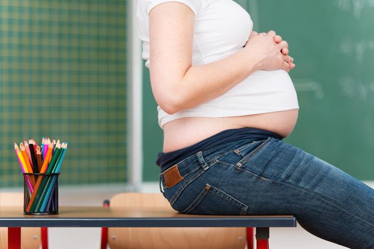 Ensino a distância para alunas gestantes e lactantes pode se tornar realidade