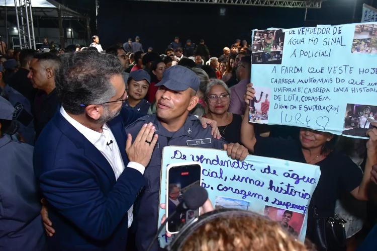 Sob forte emoção, 'Noite Cinza' marca avanço da formação de 532 soldados da PM do Amapá: ‘chegaremos a 70% a mais do efetivo’, cita governador Clécio