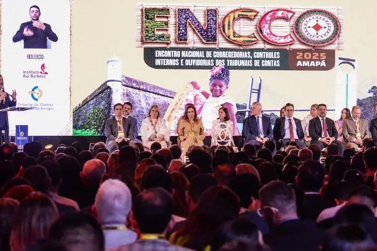 “Evento reflete a realidade que vivemos”, diz governador Clécio Luís sobre encontro de Tribunais de Contas no Amapá
