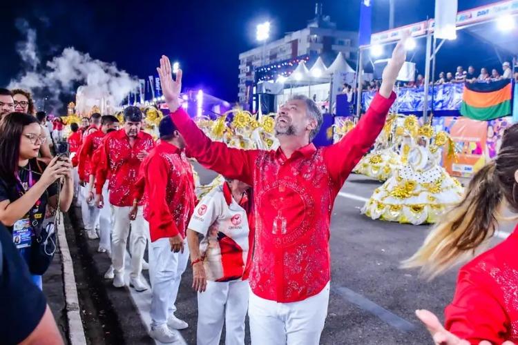 Governador Clécio Luís considera o Carnaval do Amapá um dos melhores do Brasil durante abertura no Sambódromo
