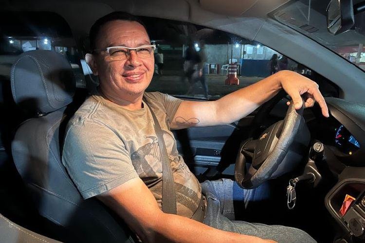 "Estou conseguindo duplicar minha renda", diz motorista de aplicativo que tem ido diariamente levar visitantes para a 53ª Expofeira do Amapá