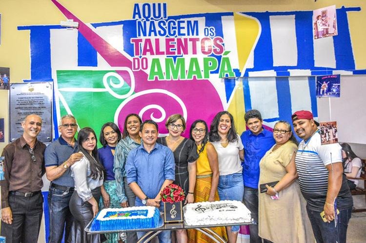  Início Todas as Notícias Homenagens e exposições de fotografias marcam os 67 anos do Walkiria Lima  sábado, 26 de janeiro de 2019 - 12:08h -  201 Homenagens e exposições de fotografias marcam os 67 anos do Walkiria Lima