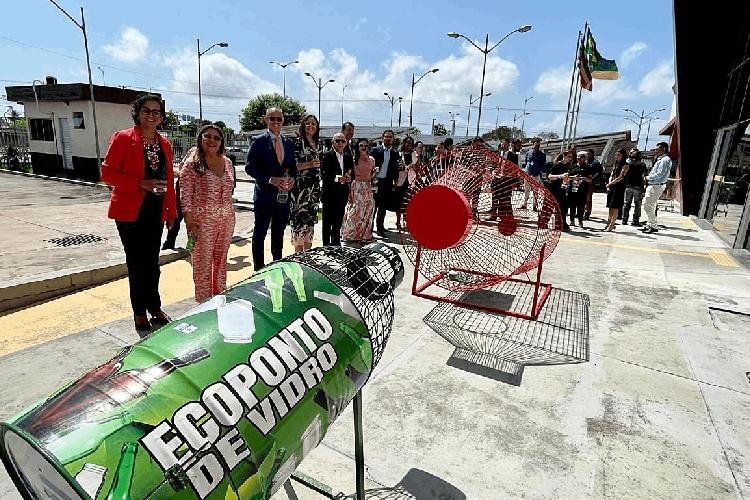 Sebrae e TRT 8ª Região PA/AP assinam Termo de Compromisso para coleta de resíduos nos ecopontos de vidro e pet