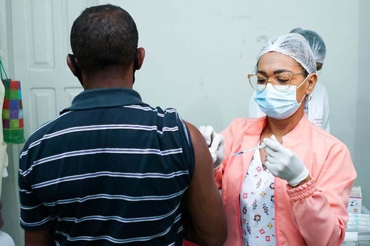 Vacinação contra Covid-19 segue em Macapá; nesta terça-feira (26)